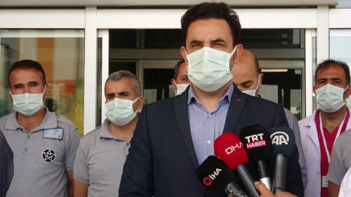 i Van'da yaralı olarak geldiği hastanede 6 kişiyi darbetti