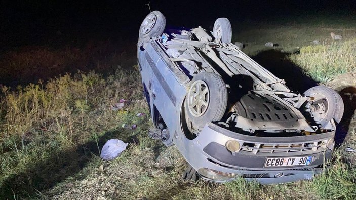 Afyonkarahisar'da tır ile hafif ticari araç çarpıştı: 1 ölü, 5 yaralı
