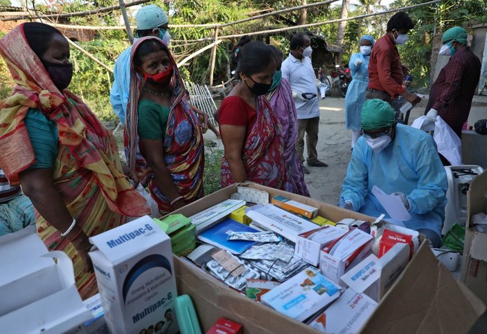 Hindistan’da günlük koronavirüs vaka sayısı, 200 binin altına düştü