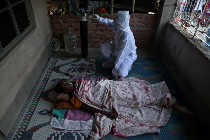 Hindistan’da günlük koronavirüs vaka sayısı, 200 binin altına düştü