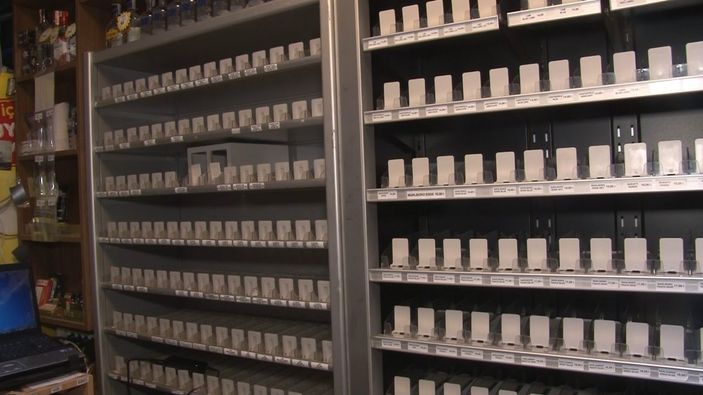 Kadıköy'deki tekel bayisinden 70 bin liralık ürün çalındı