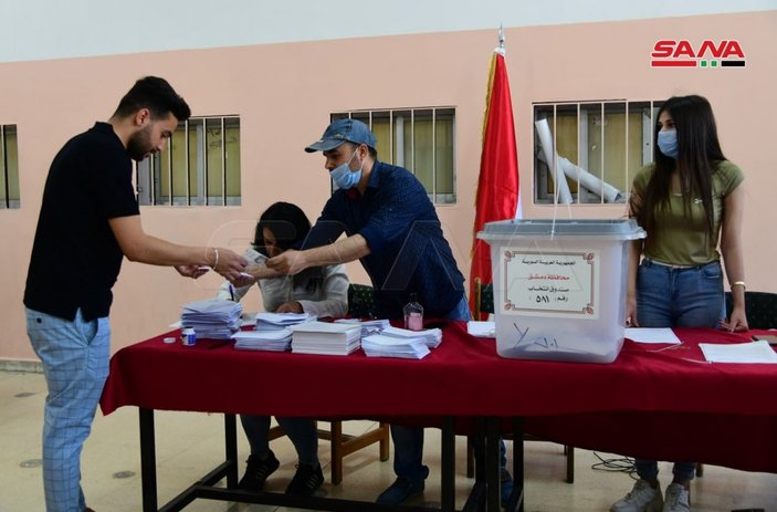 Suriye'de devlet başkanlığı seçimleri başladı