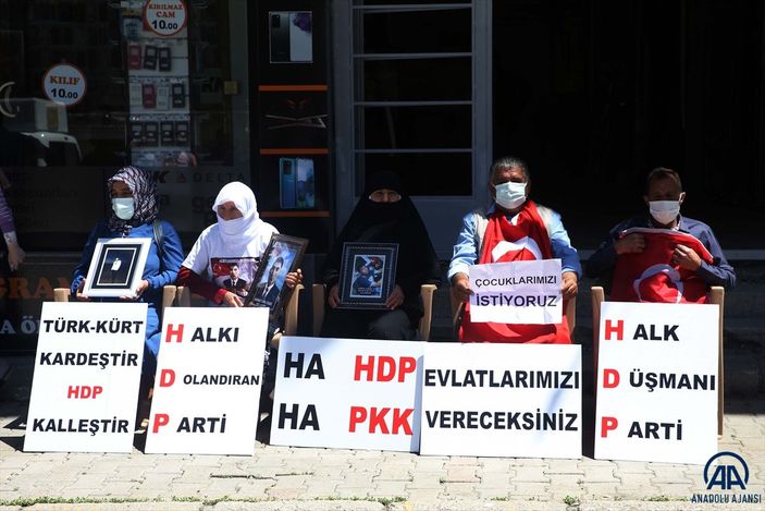 Muş’ta, evlat nöbetine katılan ailelerin sayısı artıyor