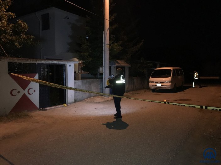 Sakarya'da baltalı kavgada 3 kişi yaralandı