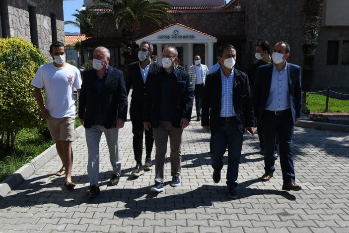 İ Bülent Turan, Çanakkale'de turizmcilerle buluştu