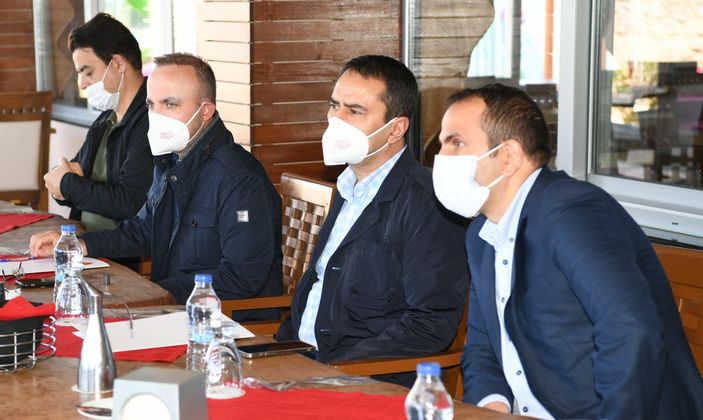 İ Bülent Turan, Çanakkale'de turizmcilerle buluştu