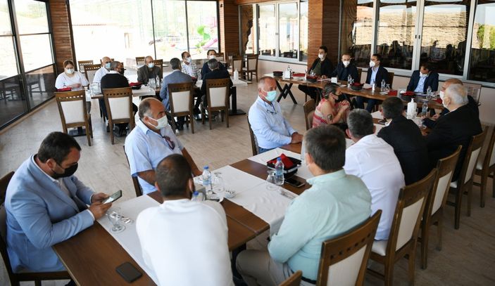 İ Bülent Turan, Çanakkale'de turizmcilerle buluştu