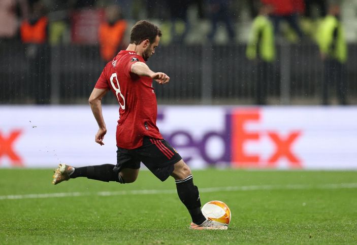 UEFA Avrupa Ligi Kupası'nın galibi Villarreal