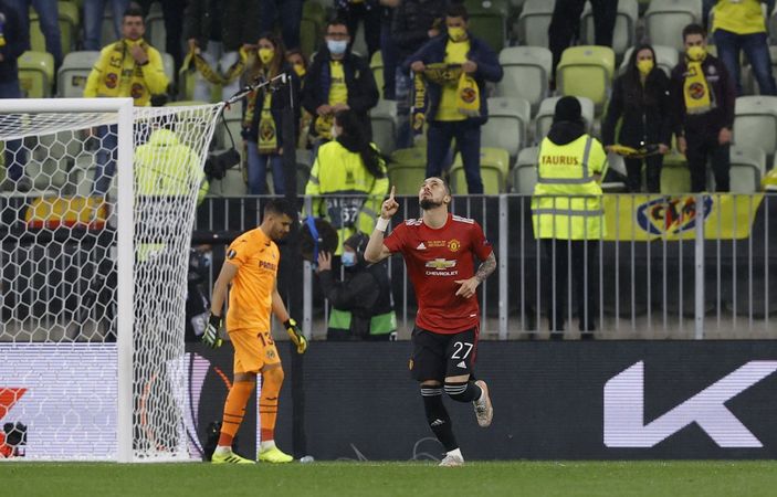 UEFA Avrupa Ligi Kupası'nın galibi Villarreal