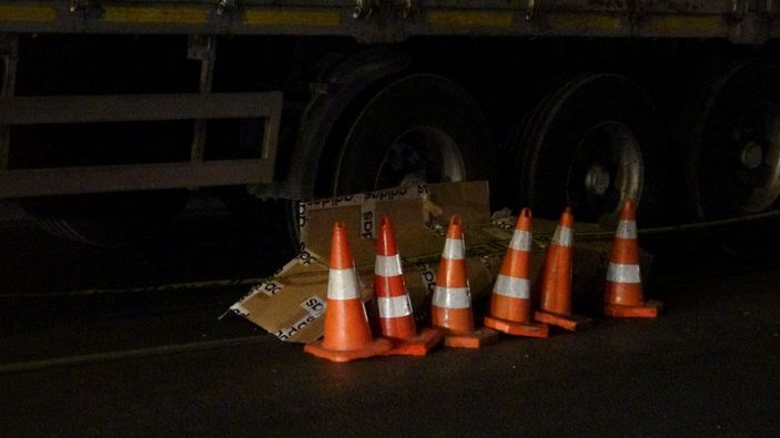 d İzmir'de tırla çarpışan motosikletin sürücüsü öldü