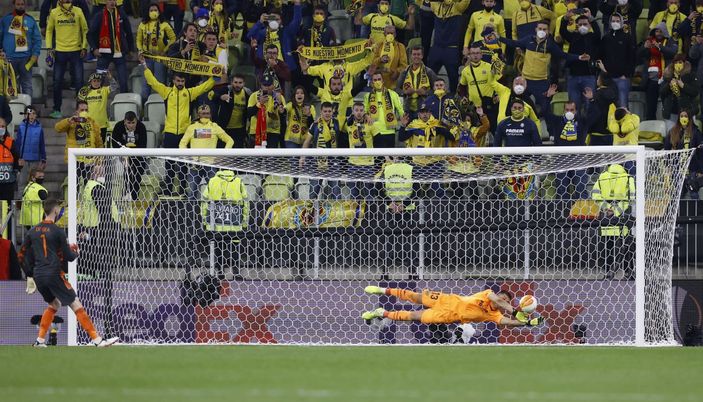 UEFA Avrupa Ligi Kupası'nın galibi Villarreal