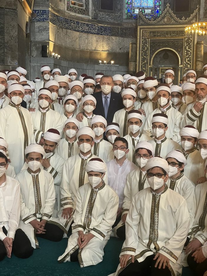 Cumhurbaşkanı Erdoğan, Ayasofya Camii'nde Kur'an okudu