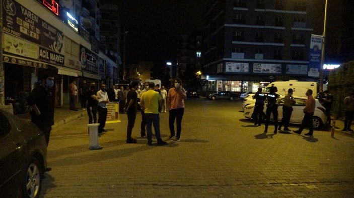 İzmir'de acil servis önünde bekleyenlere ateş açıldı