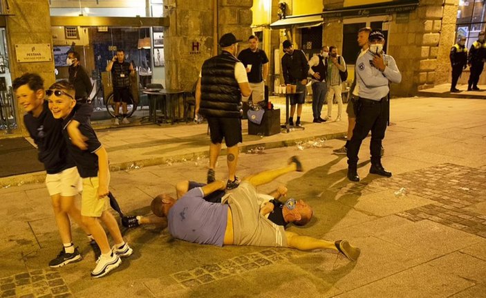 Portekiz'de Şampiyonlar Ligi finali öncesi sokaklar kana bulandı