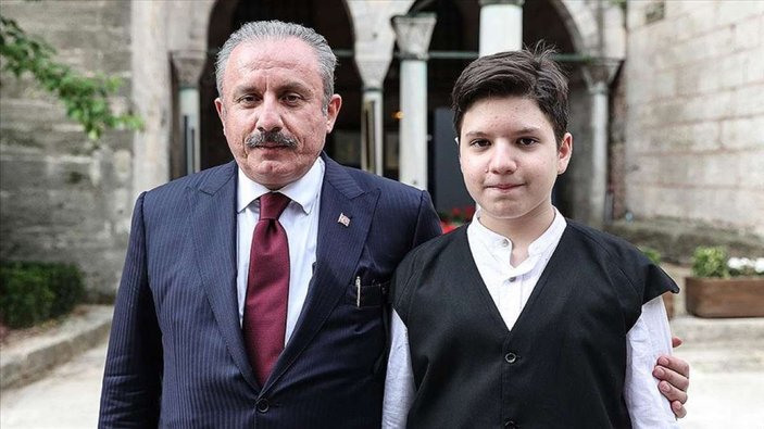 Mustafa Şentop’un oğlu Ömer Asım, hafızlık eğitimini tamamladı