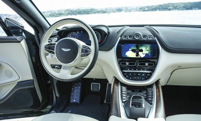 Aston Martin’in ilk SUV’u DBX, yeni renkleriyle de büyüleyecek