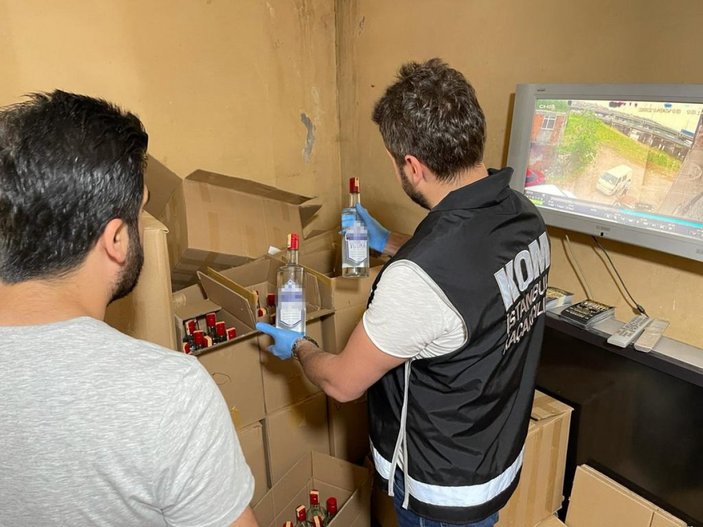 Başakşehir'de 2 ton kaçak içki ele geçirildi