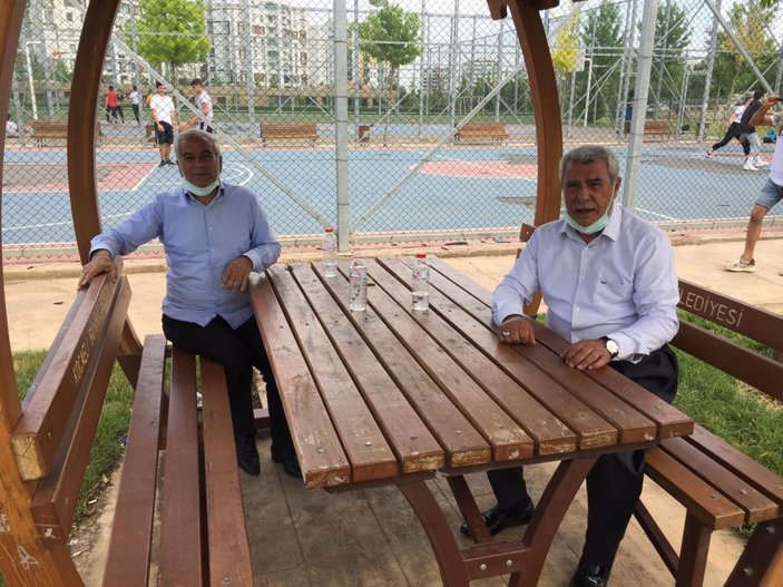 Diyarbakır'da 70'lik dedelerin basketbol keyfi