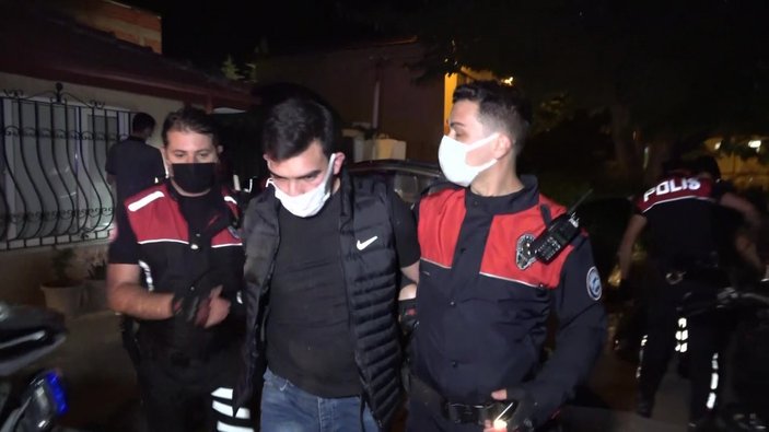 Bursa'da polisten kaçan 4 şüpheli yakalandı