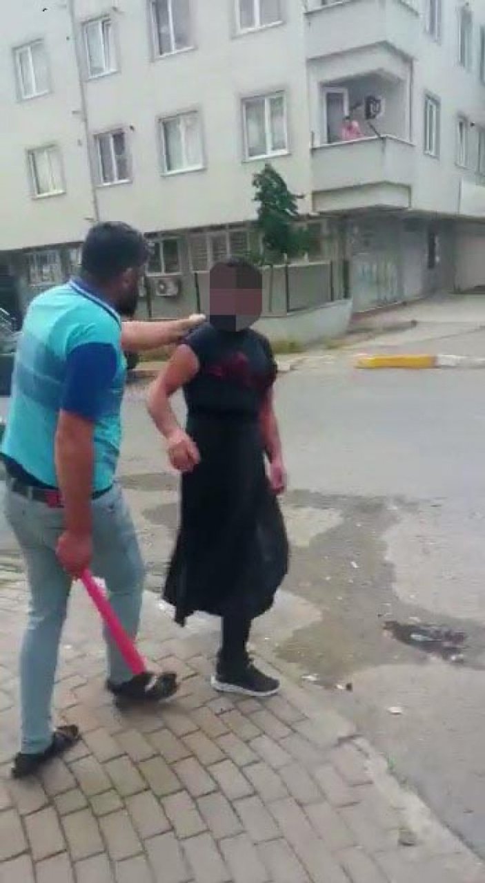 Pendik’te, eşini taciz eden şahsı kadın kıyafetleri giydirip sopa ile dövdü