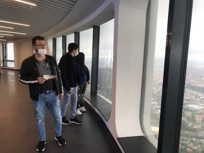 Çamlıca Kulesi ziyaretçilerini ağırlıyor