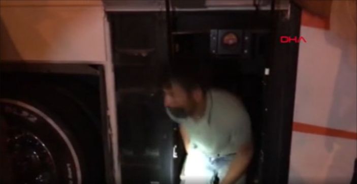 d Adana’da 74 düzensiz göçmen yakalandı