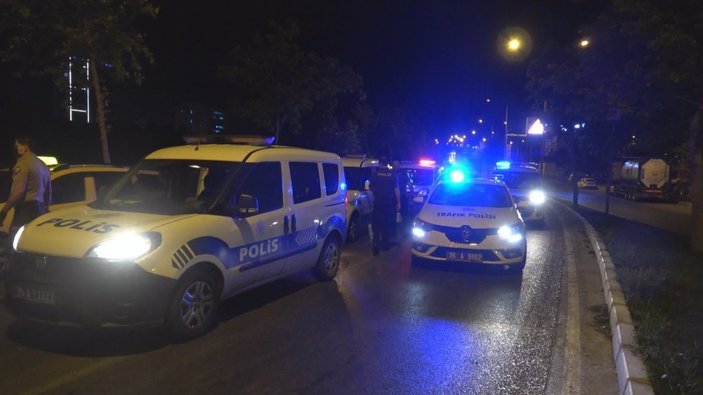 İzmir'de polisten kaçan sürücü ehliyetsiz çıktı