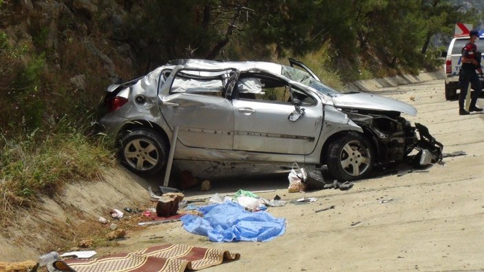 Antalya’da feci kaza: 3,5 yaşındaki çocuk yaşamını yitirdi