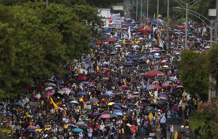 Kolombiya’da, gösterilerde toplam 48 kişi öldü