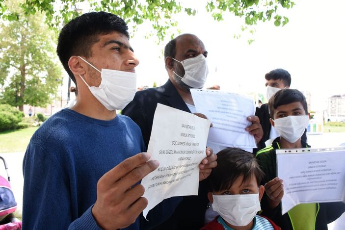 d Sivas'ta 11 çocuklu Afgan baba yardım istedi