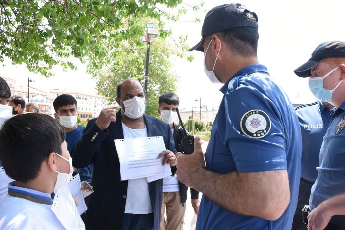 d Sivas'ta 11 çocuklu Afgan baba yardım istedi