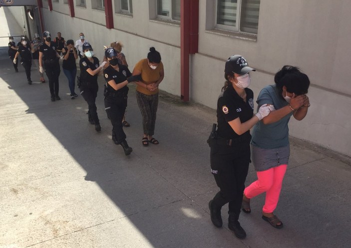 Adana'da Cono kadınları, fuhuş oyunuyla sürücüleri gasbetti