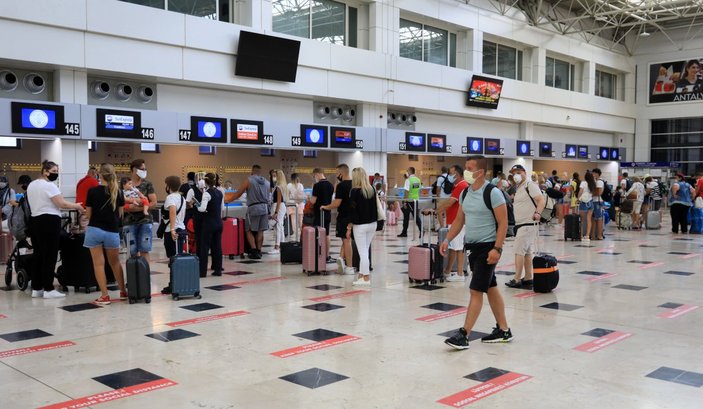 Antalya'ya 5 ayda 747 bin turist geldi