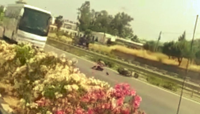 Antalya'da çalıntı motosiklet ile kaza yaptı