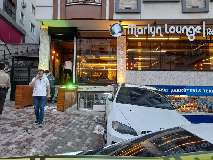 Eyüpsultan'da bir kafeye silahlı saldırı: 1 ölü 2 yaralı