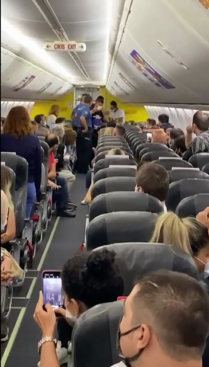 Antalya'da uçakta 'taciz' iddiası