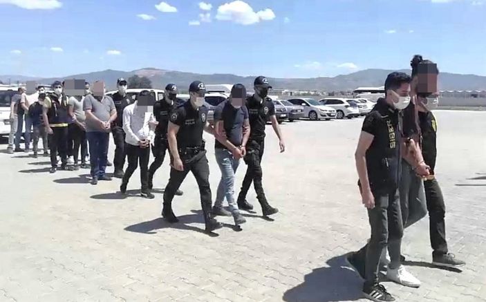 i 7 ilde eş zamanlı dolandırıcılık operasyonu: 45 gözaltı