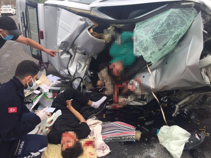 Bolu'da otoyolda kaza: 1 ölü, 2 yaralı