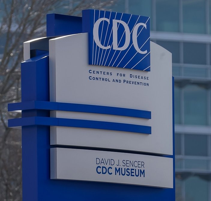 CDC: ABD’de 12-17 yaş arası gençlerde koronavirüs kaynaklı hastaneye yatışlarda artış var