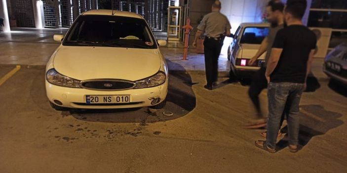 Adana'da drif atarken müze duvarına çarptı