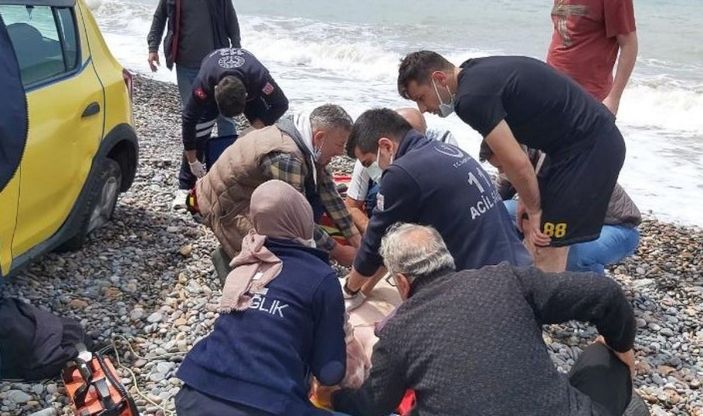 i Kastamonu'da deniz kenarına düşen taksici öldü