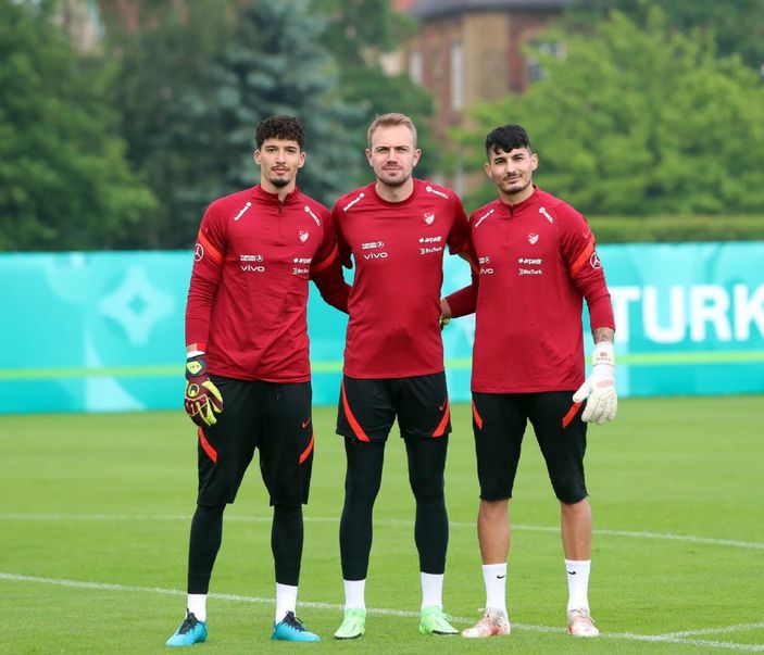 Uğurcan Çakır: Hayallerimize ulaşmak için çalışacağız