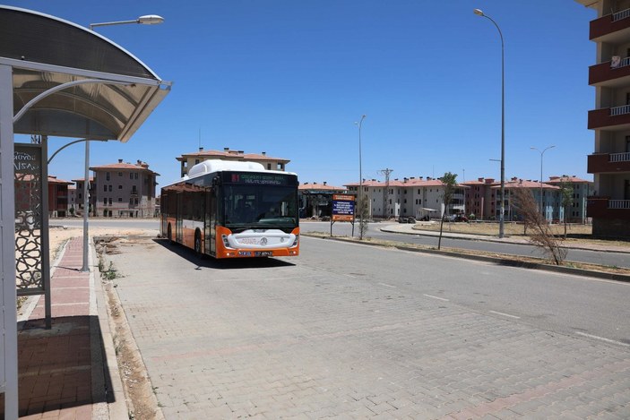 Gaziantep’te fenalaşan yolcuyu otobüs şoförü hastaneye yetiştirdi