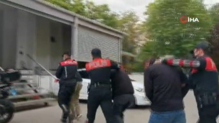 Ankara’da anahtarlığın üzerinde yazılı adreste, 36 kilo 500 gram esrar ele geçirildi