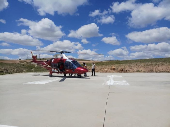 Kayseri’de şoka giren adam, hava ambulansı ile hastaneye kaldırıldı