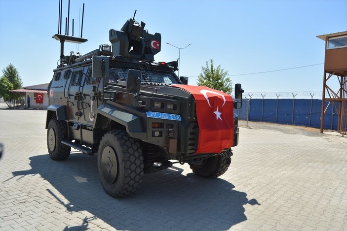 Gaziantep'te komandolar Suriye'ye uğurlandı