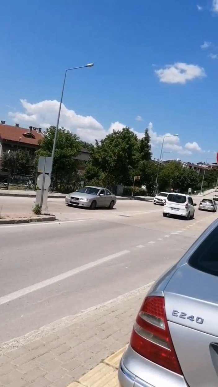Bursa'daki hırsız, çalıntı araçla drift yaptı