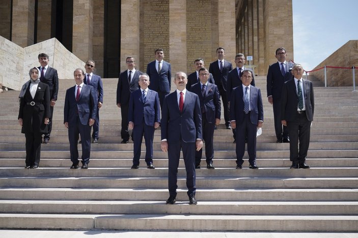 Abdulhamit Gül: Yargı ele geçirilecek bir mevzi değildir