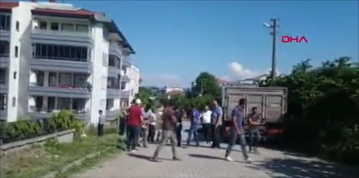 Düzce’de freni boşalan kamyon, şoförün üzerinden geçti