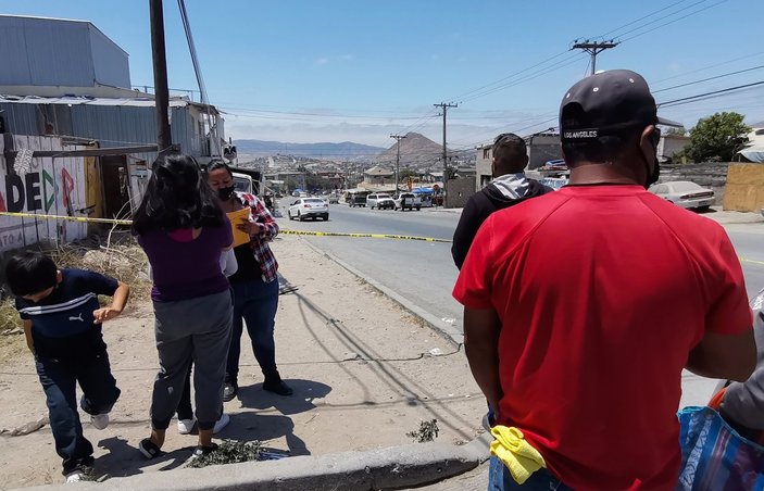 Meksika’da silahlı saldırıların gölgesinde seçim: Kabinlere kesik insan başı fırlatıldı